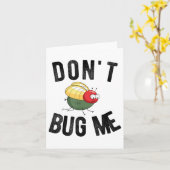 Don't Bug Me Funny Introvert Quote Saying Meme カード (黄色い花)