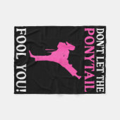 Don't Let The Ponytail Fool You Karate Fighter Mar フリースブランケット (正面(横))