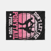 Don't Let The Ponytail Fool You Martial Art Karate フリースブランケット (正面(横))