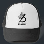 Don't Like Microbes You're On The Wrong Planet キャップ<br><div class="desc">This funny design shows a microscope and is a great gift for the scientist,  lab technician,  or science lover in your life who knows that microbes are everywhere!</div>