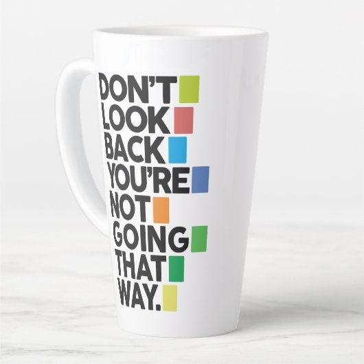 Don't look back カフェラテマグ (左アングル)