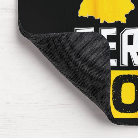 Dont Make Me Use My German Voice Germany Deutsc _1 マウスパッド (コーナー)