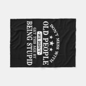 Don't Mess With Old People Do Not Mess With Old Pe フリースブランケット (正面(横))