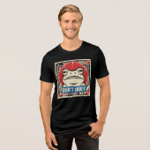 Don't Obey ポートランドのカエル抗議Tri-Blend Tシャツ (正面全面)
