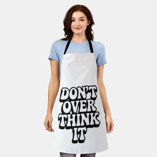 Don't Over Think It! エプロン (着用した状態)
