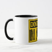 Don't Panic Sign--Im Aギーク-Yellow/Black マグカップ (左)