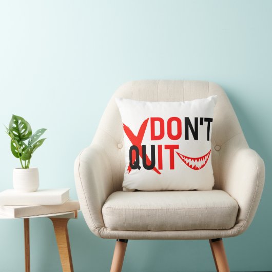 DON'T QUIT – Bold Red Motivation Design クッション (椅子)