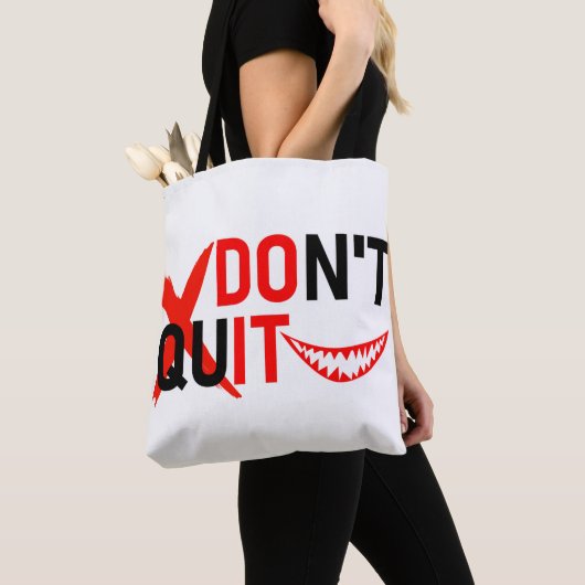 DON'T QUIT – Bold Red Motivation Design トートバッグ (クローズアップ)