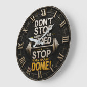 Don't Stop When You're Tired Gym Workout Mindset ラージ壁時計 (傾斜)