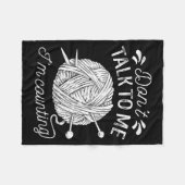 Don't Talk To Me I'm Counting Knitting Lover Funny フリースブランケット (正面(横))