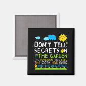 Don't Tell Secret In The Garden Funny Gardener  マグネット (正面/裏面)