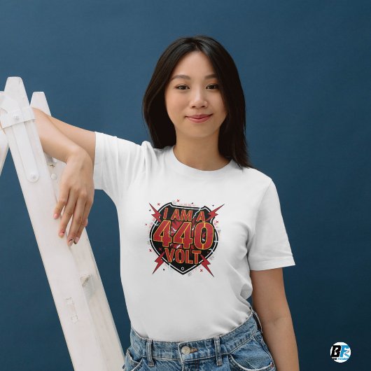 "Don't Touch Me - I Am A 440 Volt" Funny Horrible  Tシャツ
