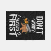 Don't Worry I Hugged It First Log Man フリースブランケット (正面(横))