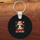 Doodle All The Way Funny Goldendoodle Santa Hat Ch キーホルダー (正面)