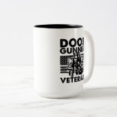 Door Gunner Vietnam: Guardians of the Skies ツートーンマグカップ (正面右)