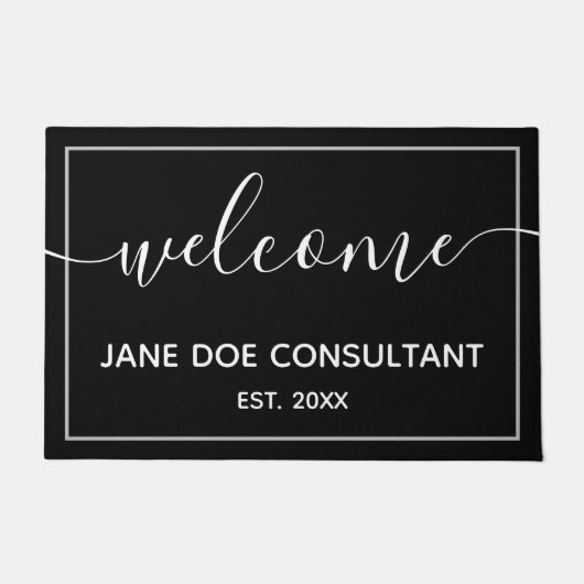 Doormat -パーソナライズされた Welcome Black and White ドアマット (正面)