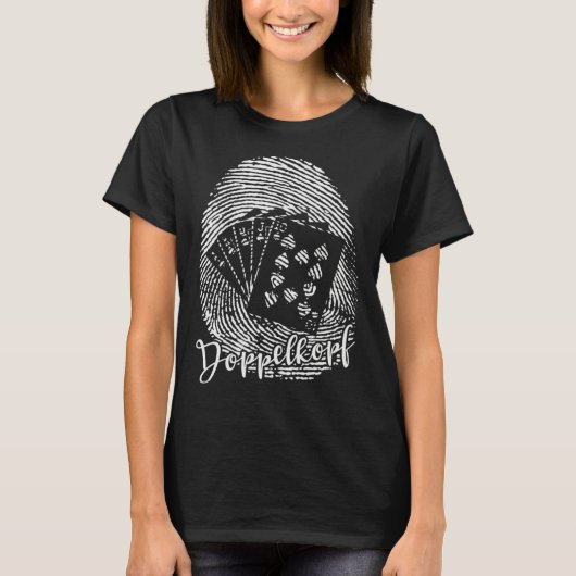 Doppelkopf Fingerprint D N A Card Game Tシャツ (正面)