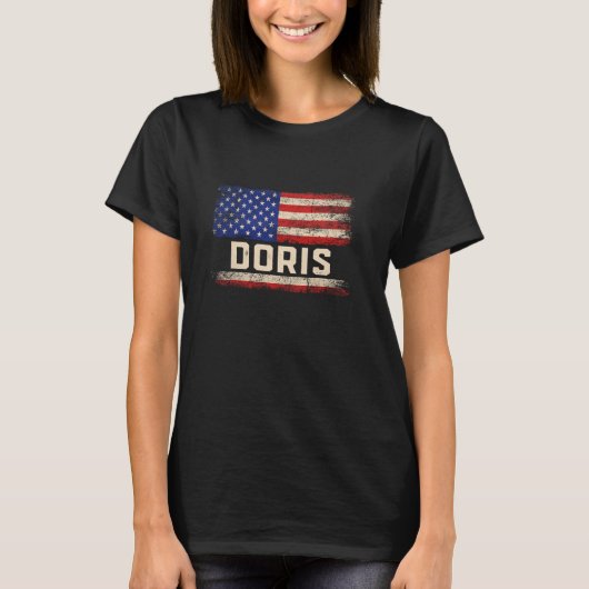 DORIS姓シャツDORIS名アメリカ国旗 Tシャツ (正面)