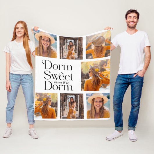Dorm Sweet Dormフォトコラージュ付き部屋番号 フリースブランケット (インサイチュ)