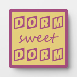 「Dorm Sweet Dorm」プラーク フォトプラーク