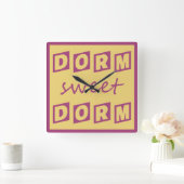 "Dorm Sweet Dorm"壁時計 スクエア壁時計 (ホーム)