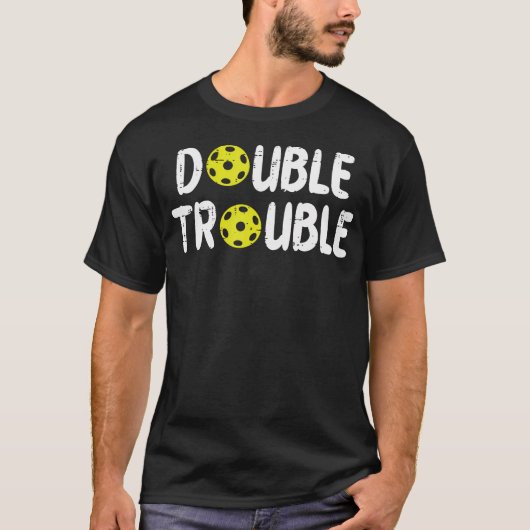 Double Pickleball Trouble Pickle Ball Matching Men Tシャツ (正面)
