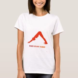 Downward Dog Yoga Silhouette Minimal Lifestyle Tシャツ