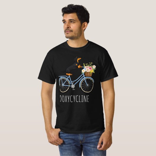 Doxycycline Pharmacy Pun , Dachshund on Bicycle, P Tシャツ (正面フル)