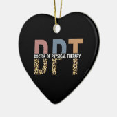 DPTドクターオブフィジカルセラピーチータータイポグラフィ セラミックオーナメント (左)