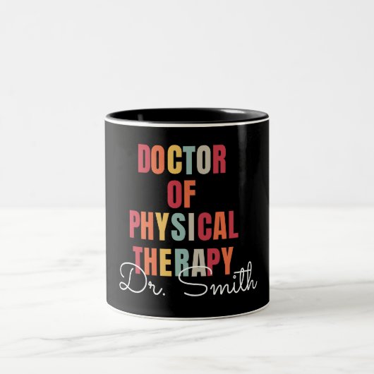 DPTドクター・オブ・フィジカルセラピー パーソナライズされた ツートーンマグカップ (中央)