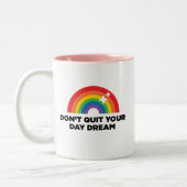 DQYDDの虹ピンクのコーヒー・マグ ツートーンマグカップ (左)