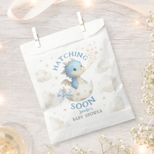 Dragon Baby Shower Boy Blue Hatching Soon フェイバーバッグ (クリップ留めされた状態)