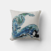 “Dragon in the Waves – Abstract Ocean Energy Throw クッション (正面)