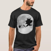 Dragon Pulls Sleigh For Santa In The Night Tシャツ (正面)