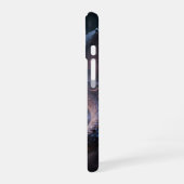 Dragon World – The Realm of Fire and Magic iPhone 16ケース (左側面)