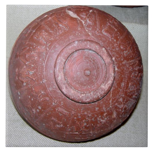 Dragondorffのコップ、紀元前のc.150 (陶器) タイル (正面)