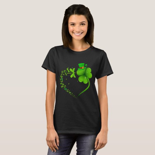 Dragonfly Irish Shamrock Heart Happy St Patrick's  Tシャツ (正面フル)