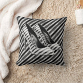 Dramatic Black Stripe Shoe Throw Pillow クッション (ブランケット)
