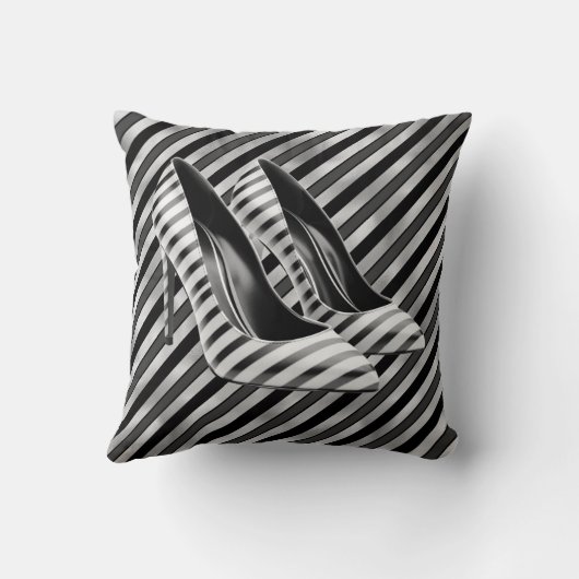 Dramatic Black Stripe Shoe Throw Pillow クッション (裏面)