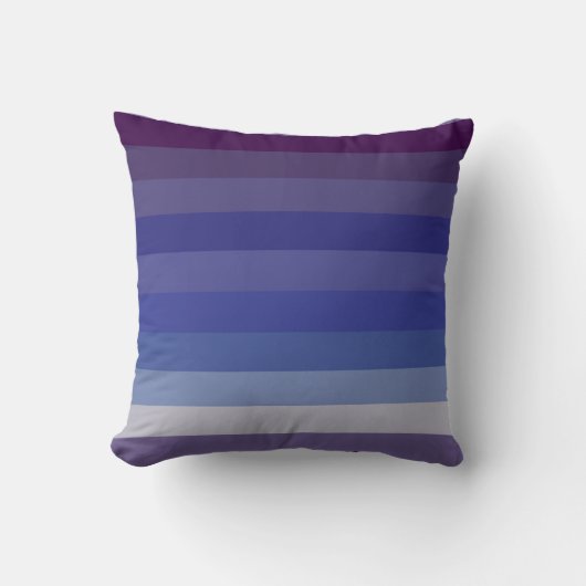 Dramatic Deep Blue & Burgundy Gradient Stripe Patt クッション (正面)