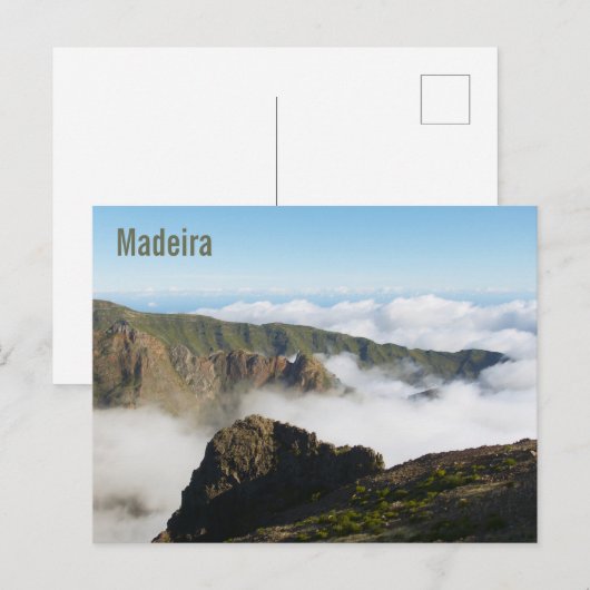 Dramatic Mountain Landscape with Clouds in Madeira ポストカード (正面/裏面)