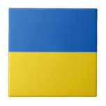 Drapeau Ukraine タイル<br><div class="desc">Drapeau de l'Ukraine: Les couleurs sont associées au paysage ukrainien,  les bandes horizontales bleue et jaune symbolisent le ciel bleu sur les champs de blé.</div>