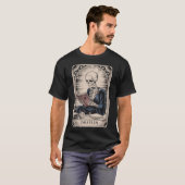 DRAYLIN Skelett mit Buch Tarot Karte Tシャツ (正面フル)