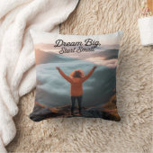 Dream Big, Start Small – Inspirational Sunrise Mou クッション (ブランケット)