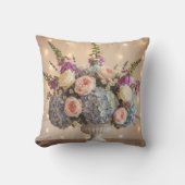 Dreamy Blue & Blush Floral Centerpiece クッション (正面)