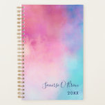 Dreamy Pastel抽象芸術Add Your Name プランナー手帳<br><div class="desc">美しいプランナーに、ピンクと青の色インスパイアの雲型抽象芸術ア違うートワークが印刷されます。濃い青色のスクリプトで名前魅力的をカスタマイズします。</div>