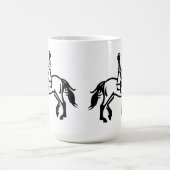 Dressage horse trotting コーヒーマグカップ (中央)