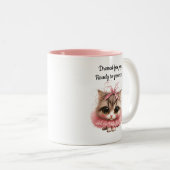 Dressed for joy, ready to pounce. – Kitten Mug ツートーンマグカップ (正面右)