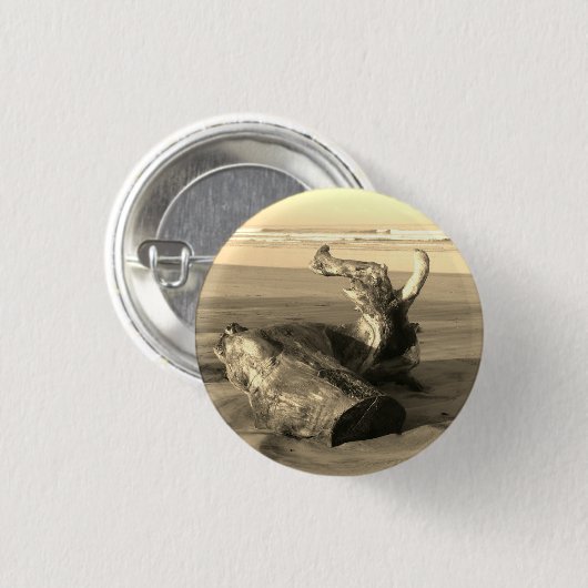 Driftwood Log Costa Rica Beach Photo Pinback Pin 缶バッジ (正面&裏面)