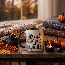 Drink Up Witches 楽しいハロウィンの筆記体の引用 マグカップ